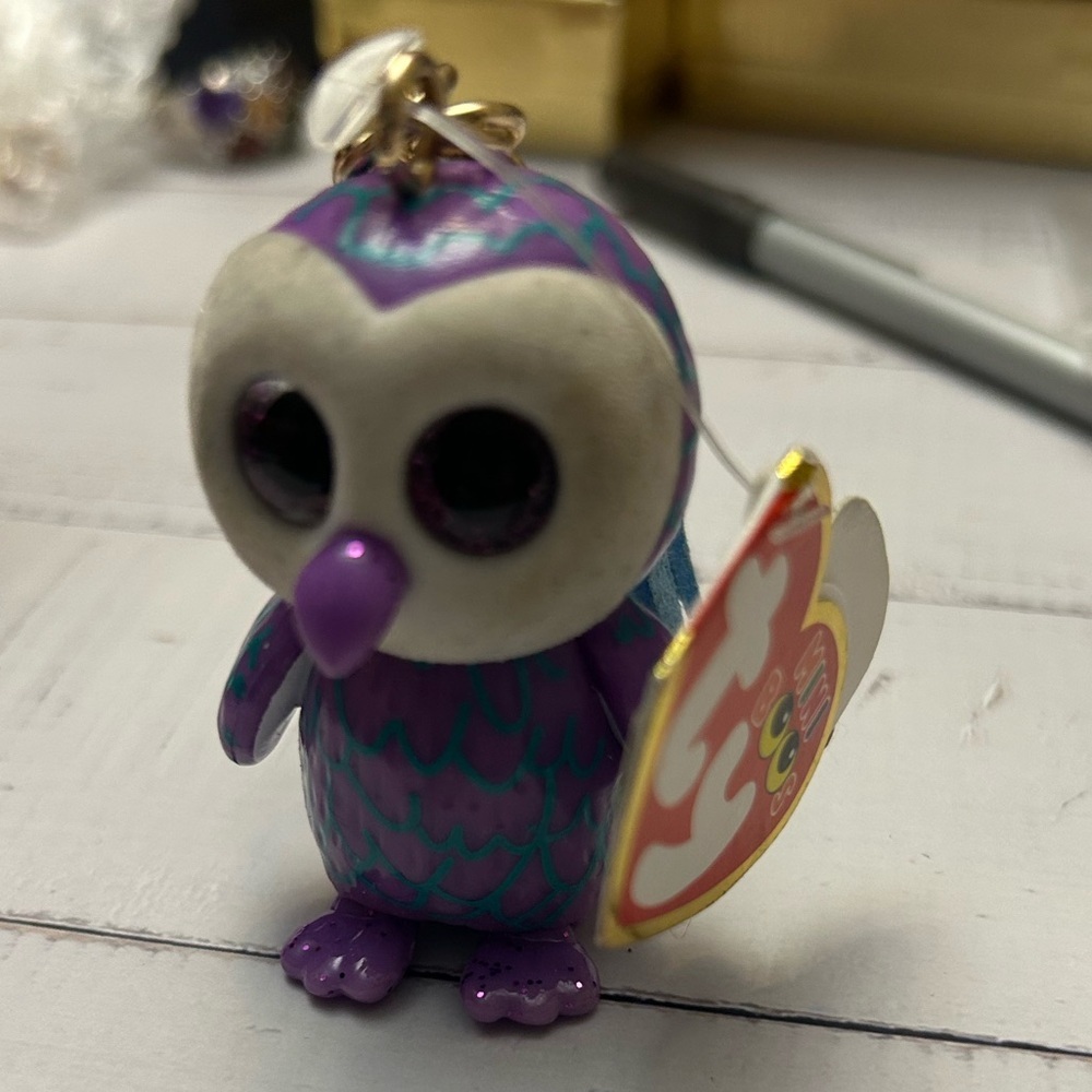 TY Mini Owl Keychain - Picture 2 of 5
